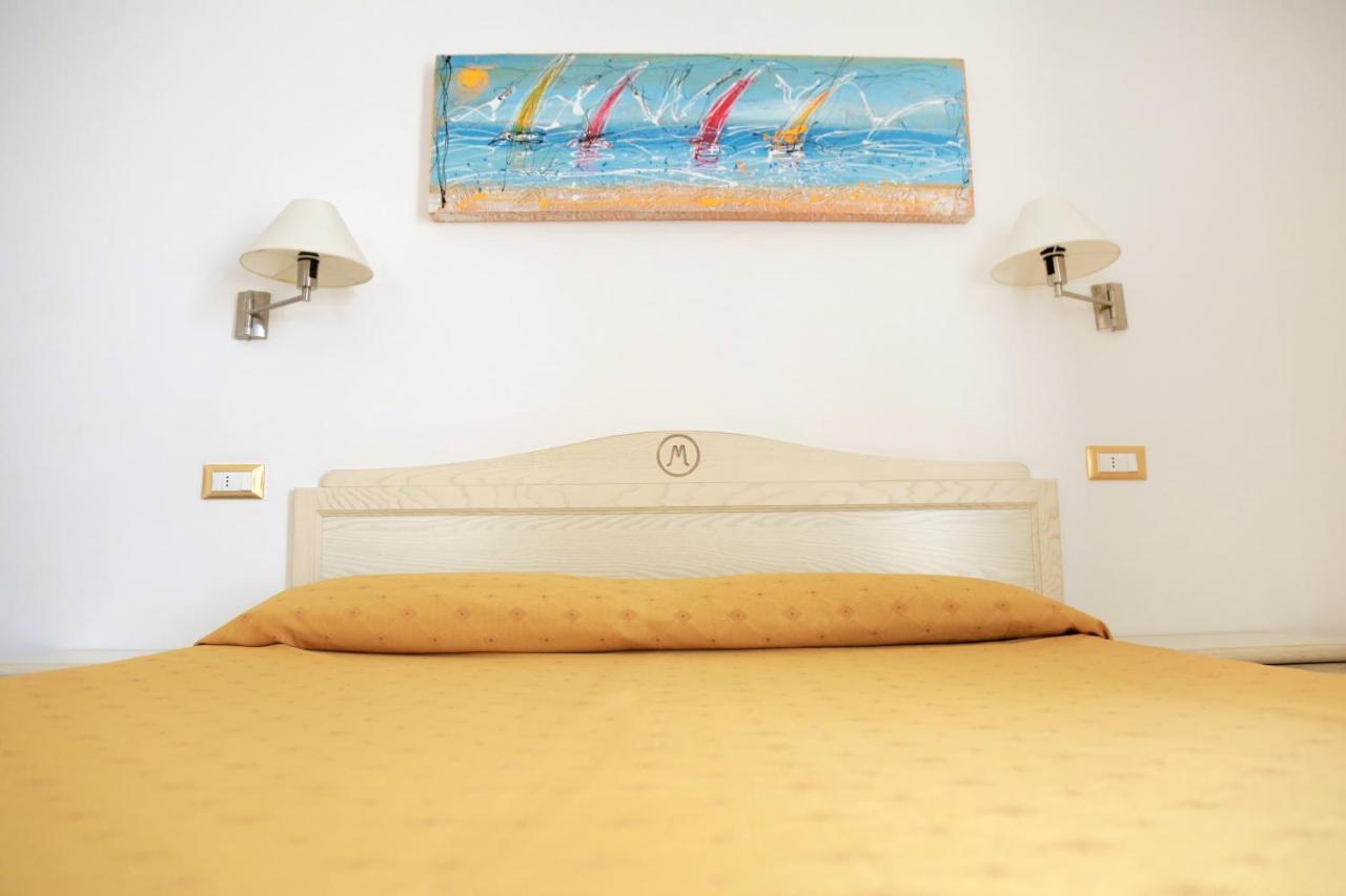 Hotel Marechiaro - Direttamente Sul Mare San Menaio Exterior photo