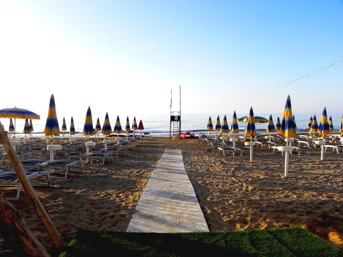 Hotel Marechiaro - Direttamente Sul Mare San Menaio Exterior photo